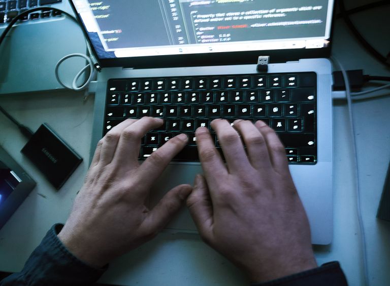 4 ways to spot phishing hooks & email scams ""